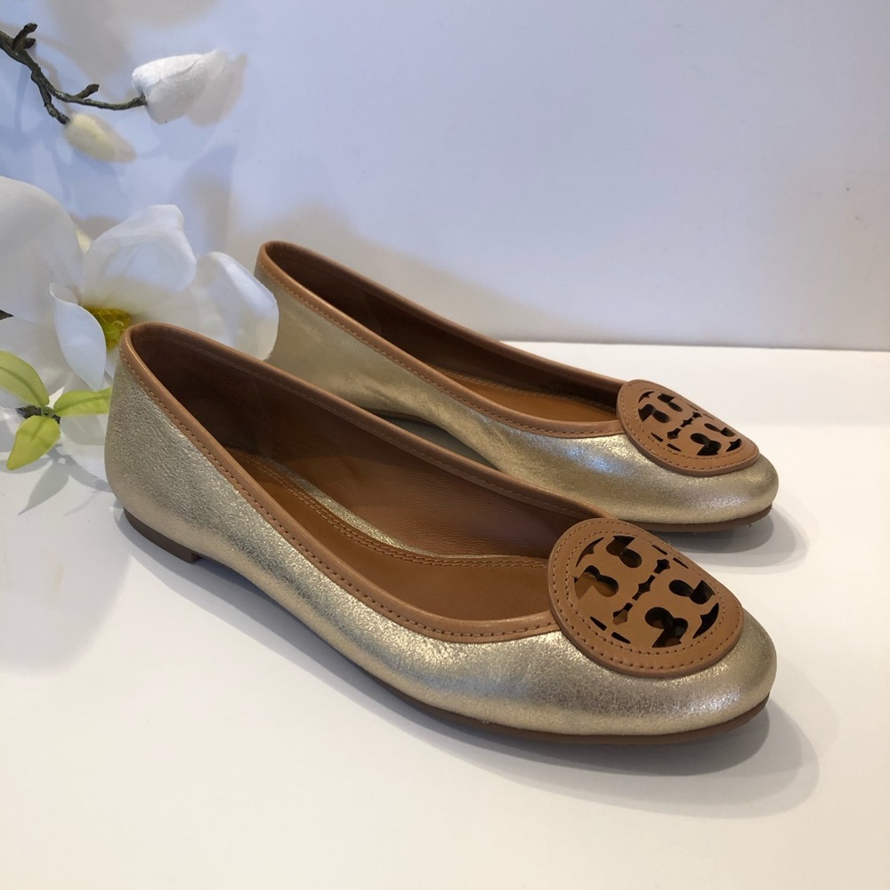 Tory Burch Louisa Gold & Tan Flats - Size 5.5 - Picture 2 of 6
